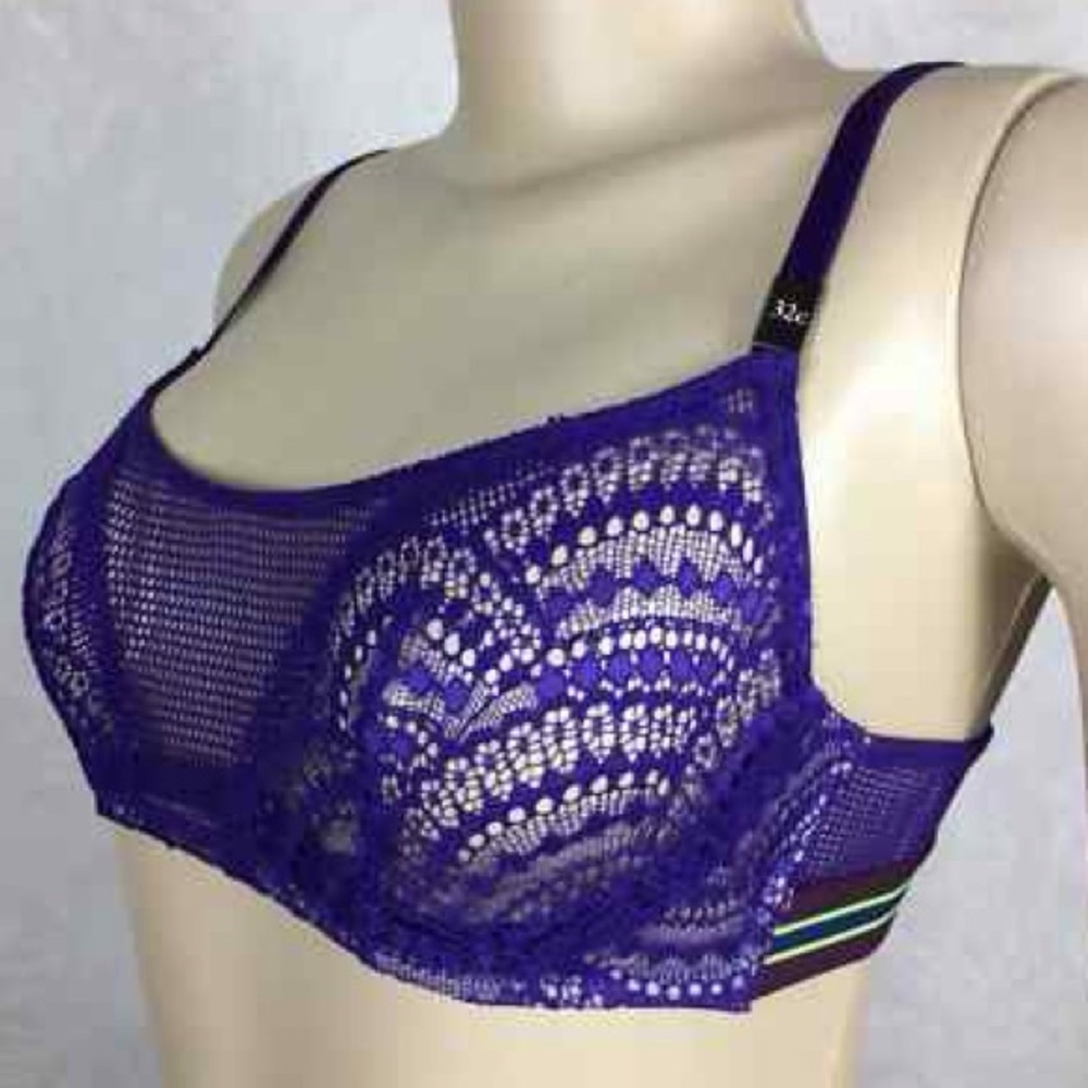 Victoria’s Secret Very Sexy Purple Lace Bralette soft underwired bra 32DD